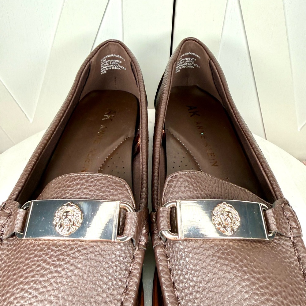 Anne Klein iFlex Naddie Flat Loafer Brown Leather  Preppy Women's Size 7.5 - Picture 3 of 10